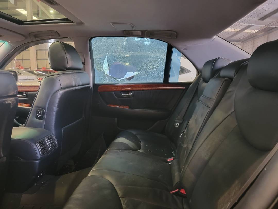 2005 LEXUS LS 430 — 142201 Miles — Lot 48556354 — Main - Marhaba Auctions Used Cars - Image 7