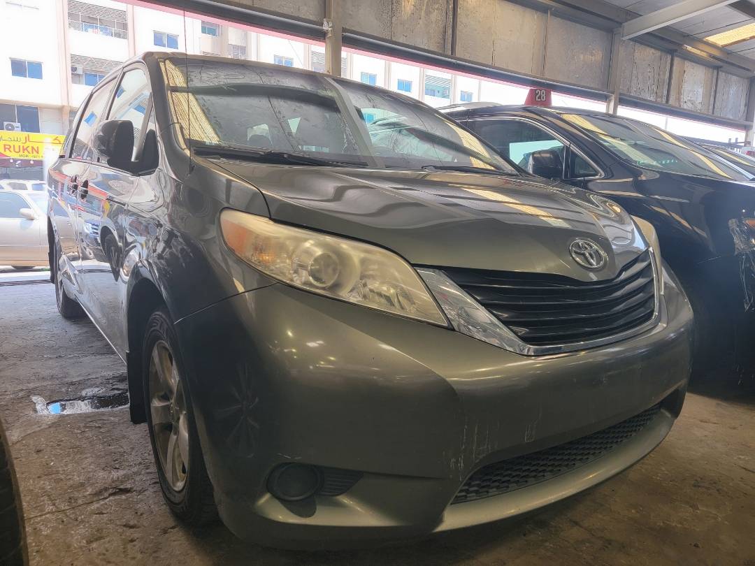 2011 TOYOTA SIENNA — 291089 Miles — Lot 49043154 — Main - Marhaba Auctions Used Cars - Image 4