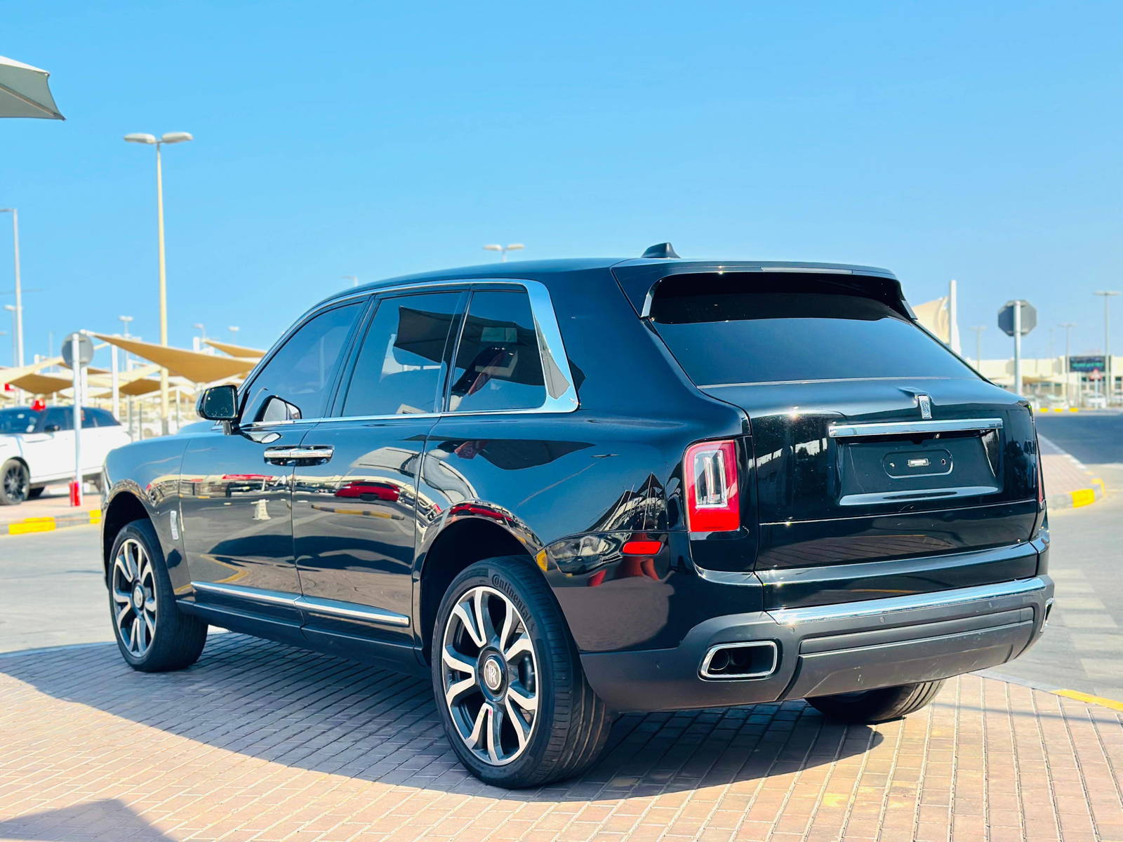 2019 ROLLS ROYCE CULLINAN — 24610 KM — Lot 14123 — Souq - Marhaba Auctions Used Cars - Image 6