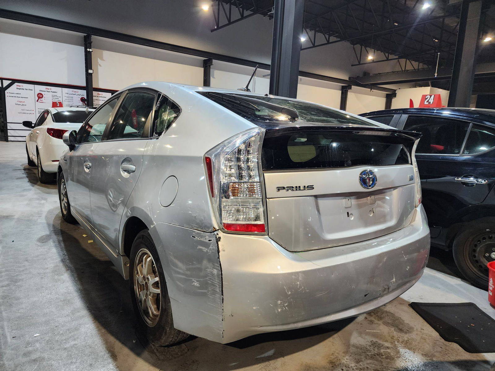 2010 TOYOTA PRIUS — 175710 Miles — Lot 57054 — Al Quoz - Marhaba Auctions Used Cars - Image 4