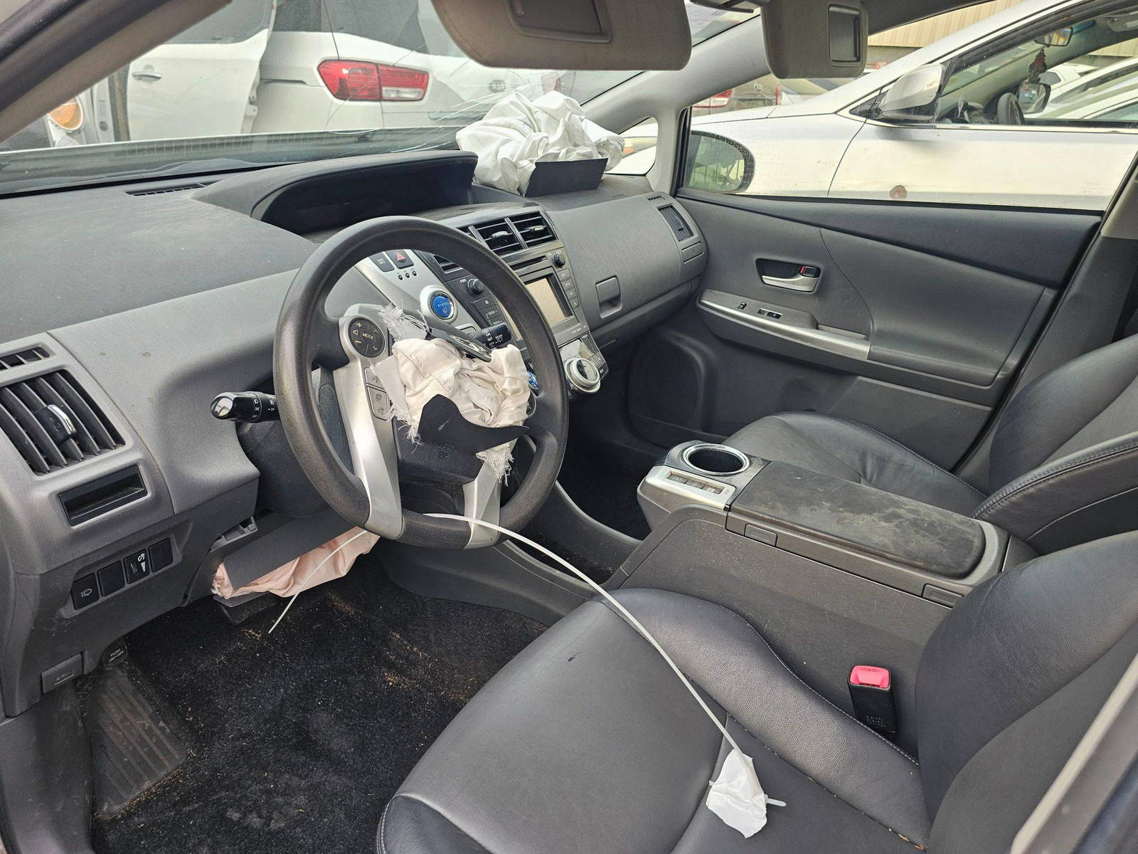 2012 TOYOTA PRIUS V — 222288 Miles — Lot XC3082599 — Main - Marhaba Auctions Used Cars - Image 8