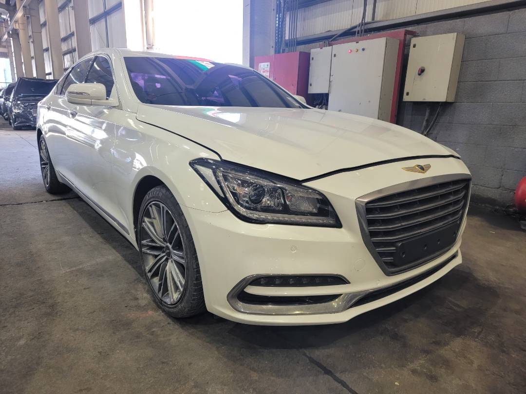 2017 GENESIS G80 — 196607 KM — Lot 191244 — Main - Marhaba Auctions Used Cars - Image 4