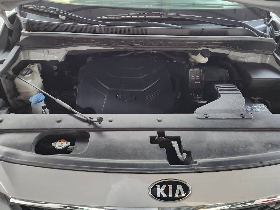 2021 KIA SEDONA — 159711 Miles — Lot 79152513 — Main - Marhaba Auctions Used Cars - Image 3