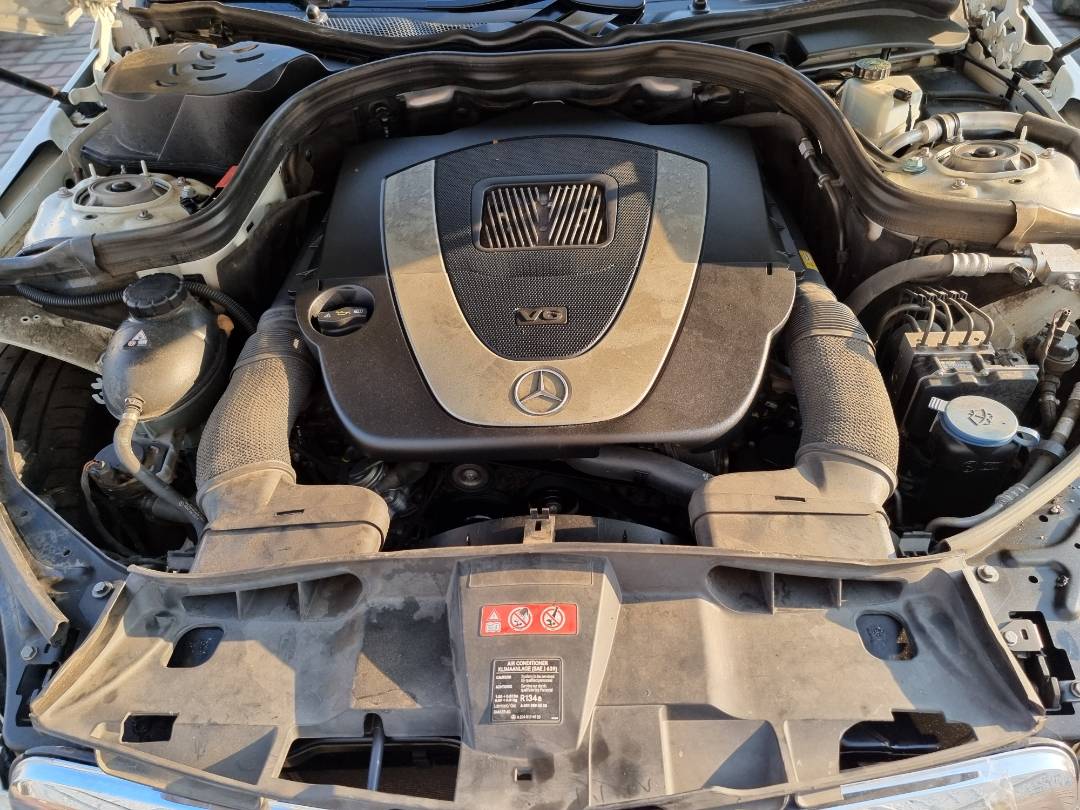2011 MERCEDES BENZ E 350 — 176035 Miles — Lot 125487 — Souq - Marhaba Auctions Used Cars - Image 11