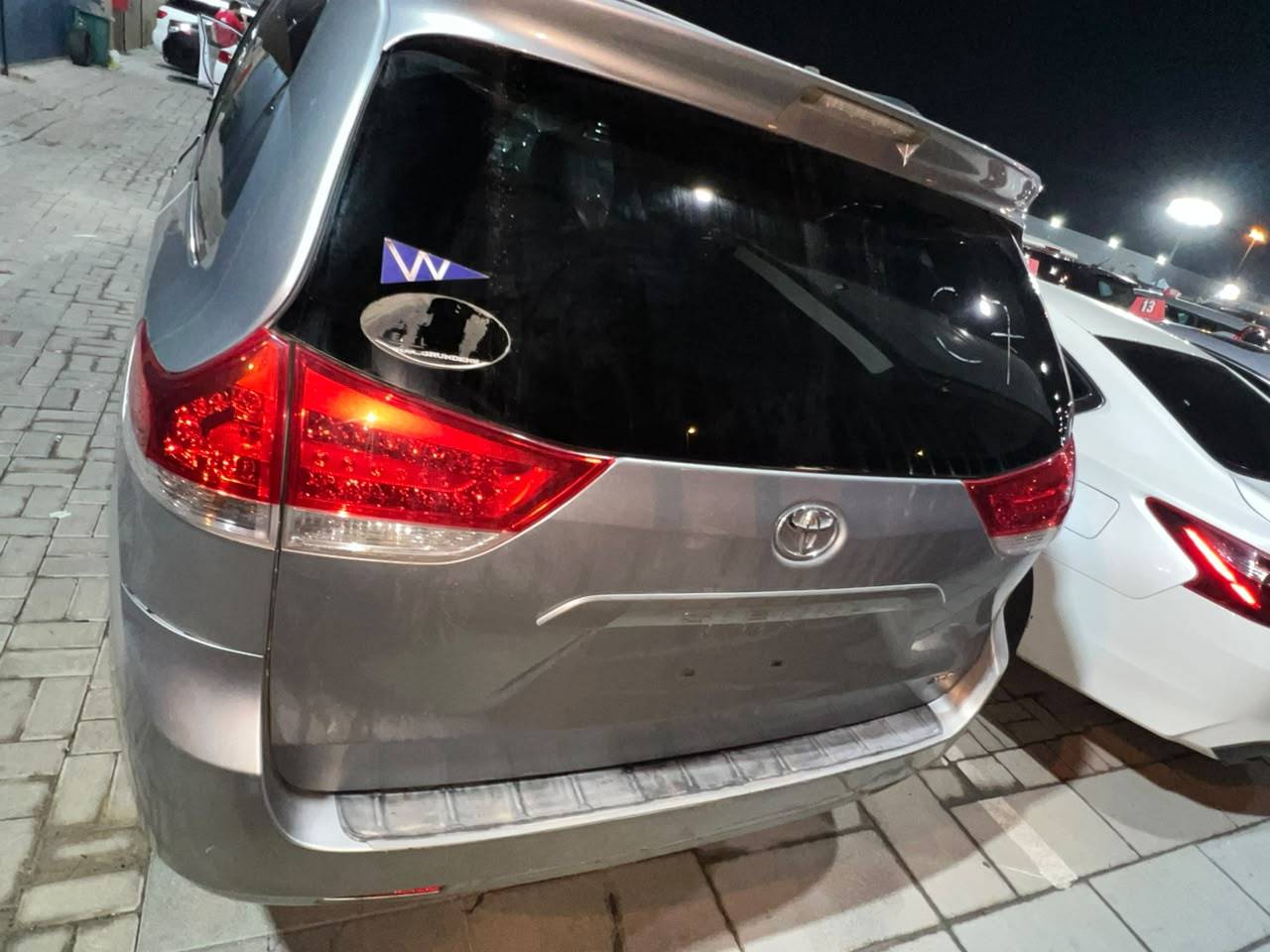2011 TOYOTA SIENNA — 200828 Miles — Lot S079181 - Marhaba Auctions Used Cars - Image 4