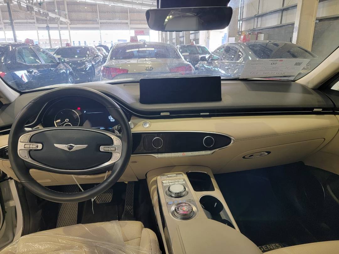 2022 GENESIS GV70 — 10292 Miles — Lot 048113 — Main - Marhaba Auctions Used Cars - Image 7