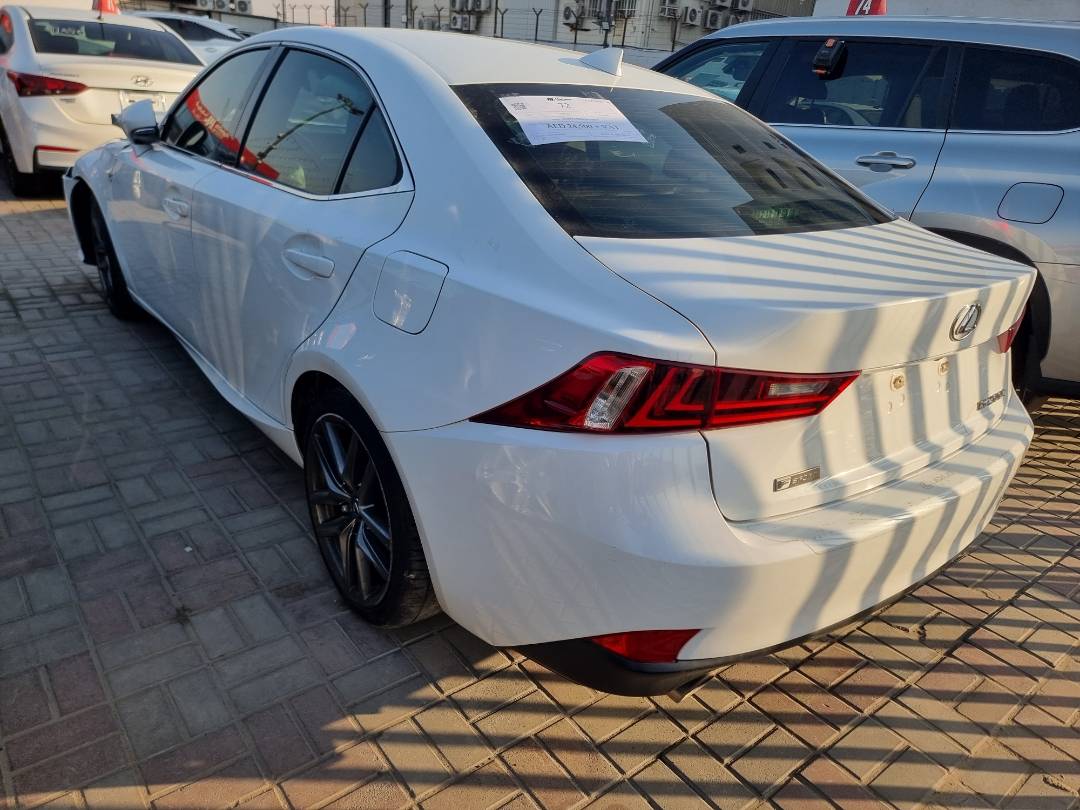 LEXUS IS 200T 2016 - Marhaba Auction Used Cars - Image 3