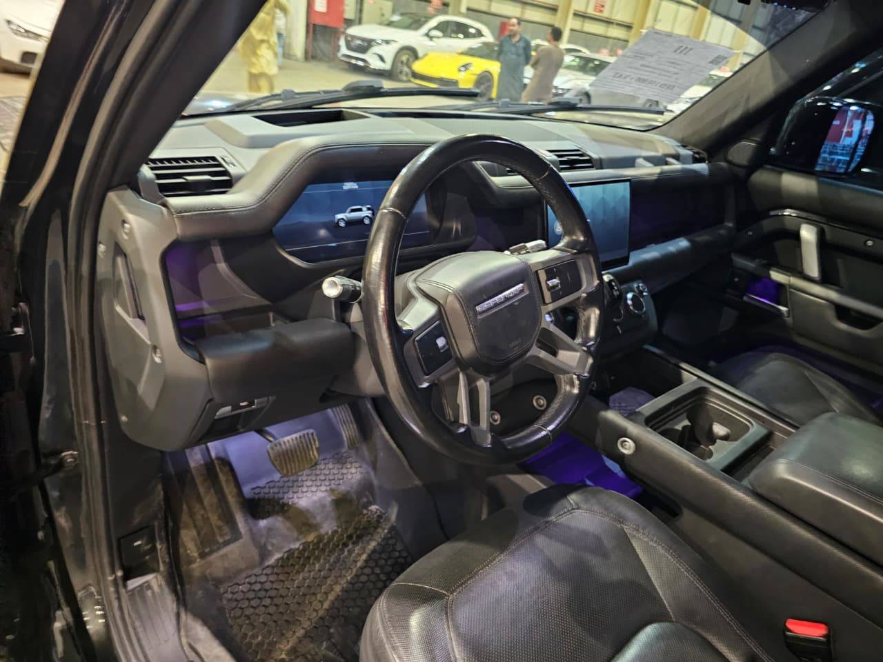 2022 LAND ROVER DEFENDER 110 1ST EDITION — sold — 176297 KM — Lot N2066508 — Main - Marhaba Auctions Used Cars - Image 9
