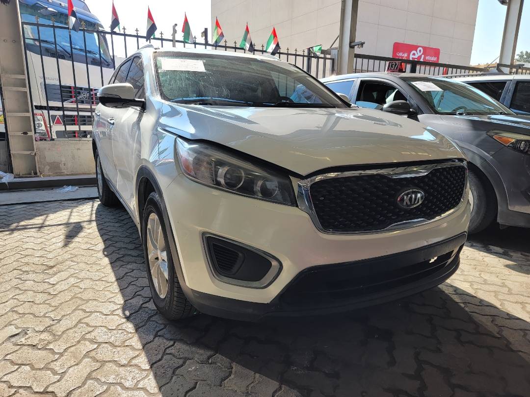 2017 KIA SORENTO — 300393 Miles — Lot G193629 — Main - Marhaba Auctions Used Cars - Image 4