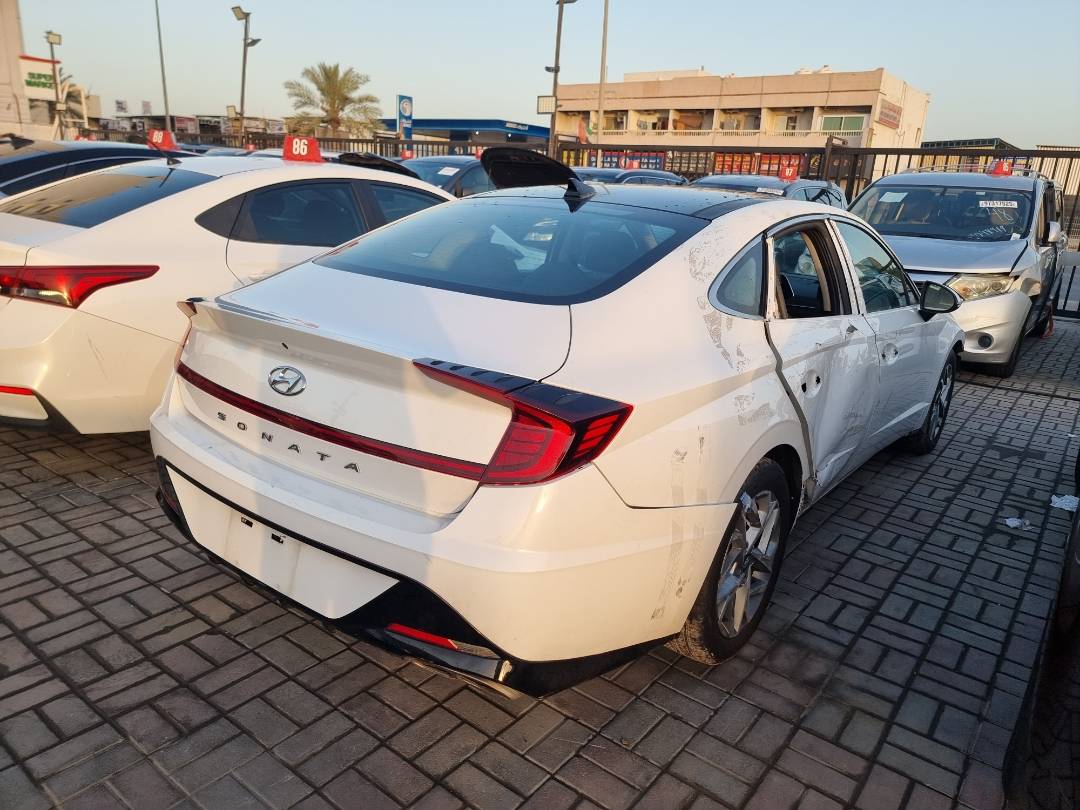HYUNDAI SONATA 2021 - Marhaba Auction Used Cars - Image 3