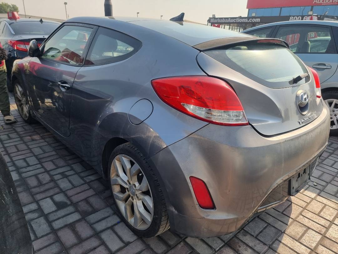 2013 HYUNDAI VELOSTER — 115528 Miles — Lot DU095867 — Souq - Marhaba Auctions Used Cars - Image 4