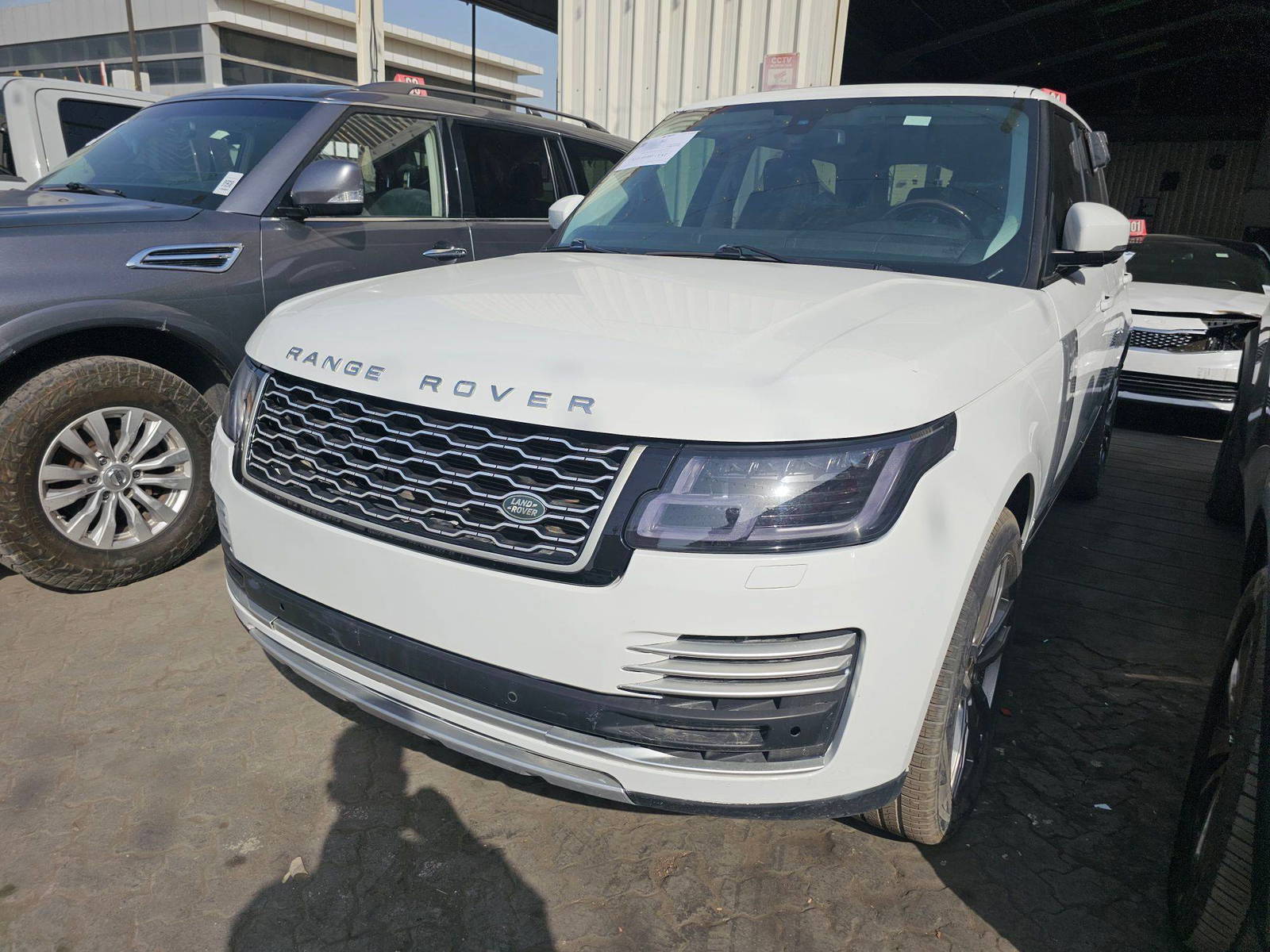 LAND ROVER RANGE ROVER SUPERCHARGED 2014 - Marhaba Auction Used Cars - Image 3