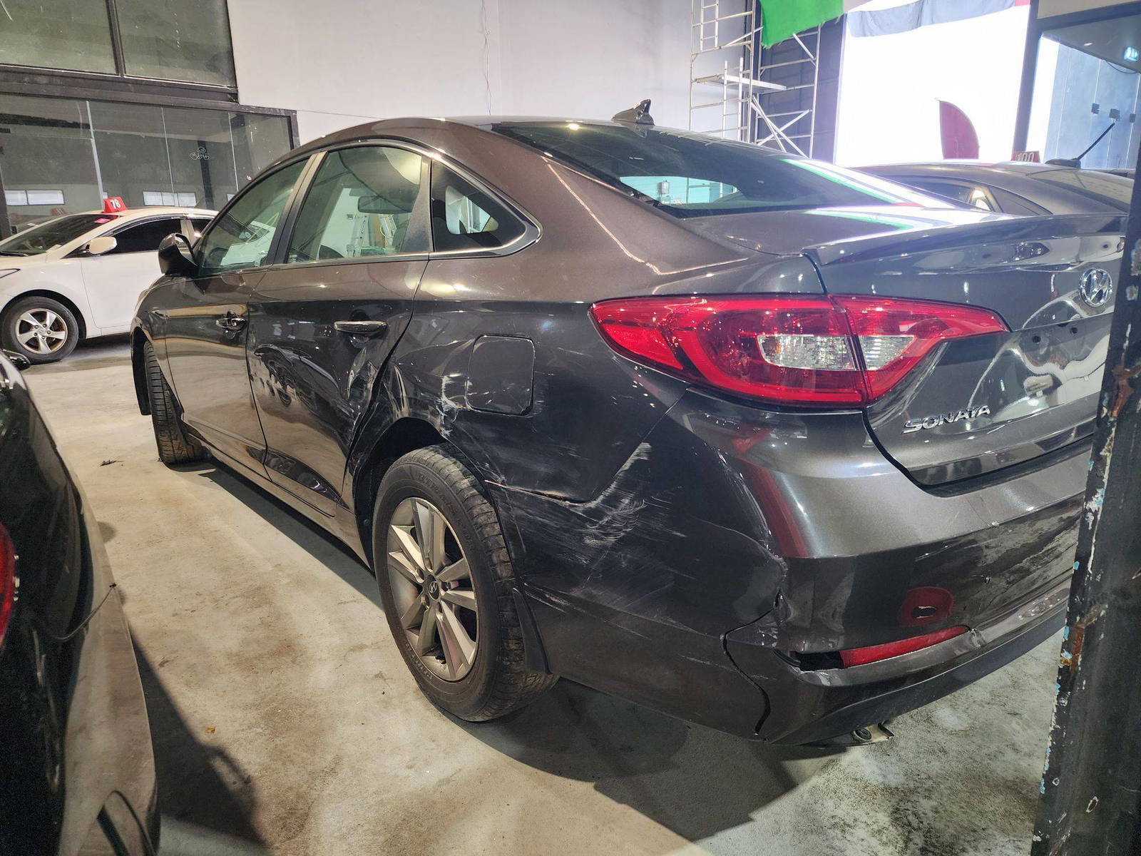 2015 HYUNDAI SONATA — 134396 Miles — Lot 45821364 — Al Quoz - Marhaba Auctions Used Cars - Image 5