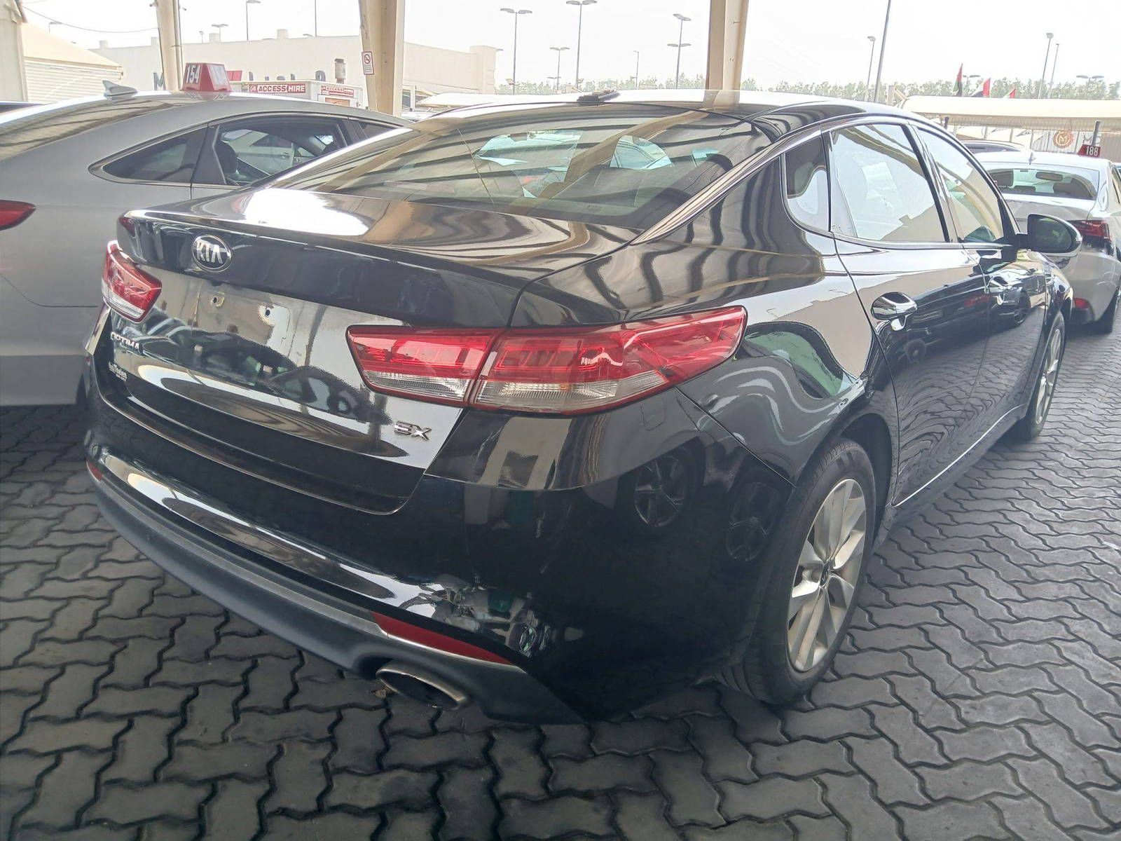 2017 KIA OPTIMA — 90885 Miles — Lot HG145595 — Souq - Marhaba Auctions Used Cars - Image 4