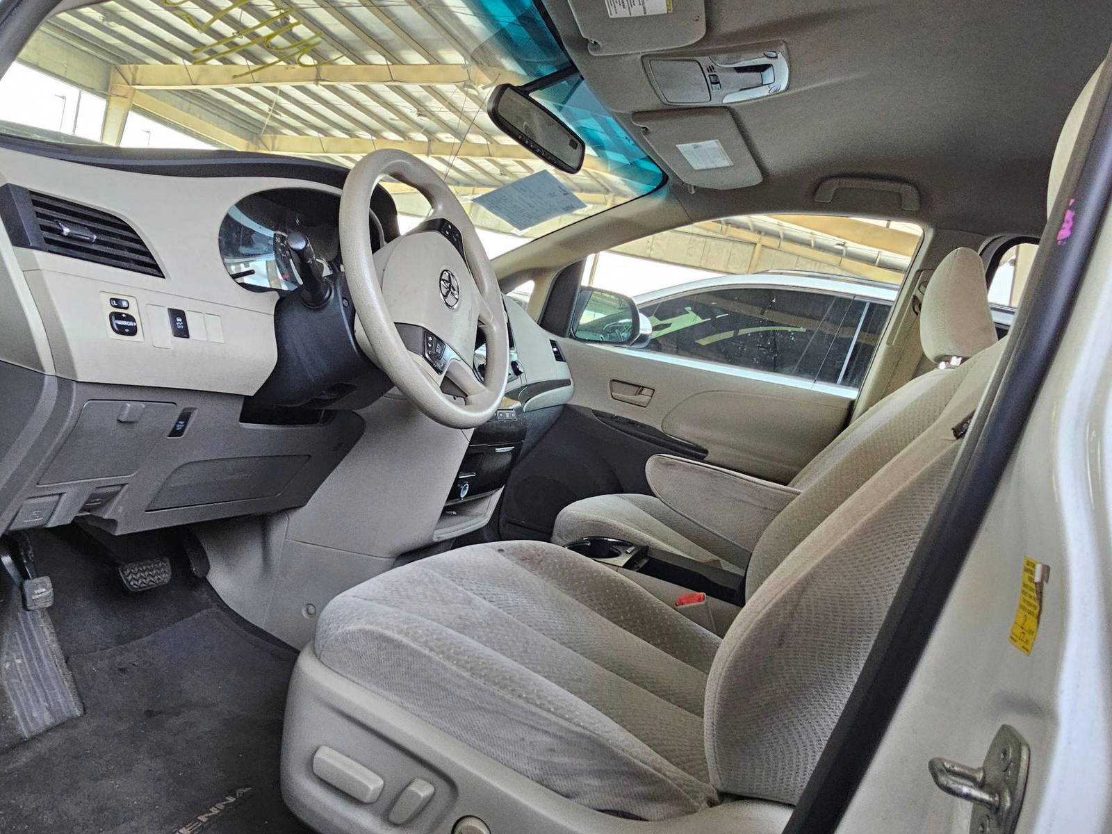 TOYOTA SIENNA 2011 - Marhaba Auction Used Cars - Image 8