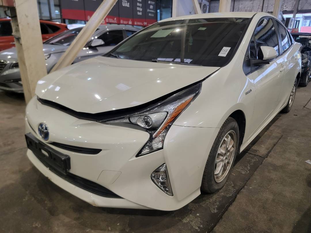 2017 TOYOTA PRIUS — 106234 KM — Lot 558638 — Main - Marhaba Auctions Used Cars - Image 3