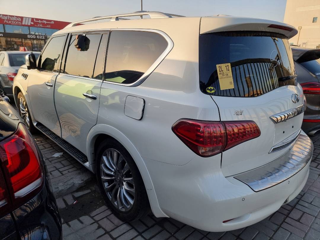 2015 INFINITI QX80 — 151131 Miles — Lot 964095 — Ind. 12 - Marhaba Auctions Used Cars - Image 4