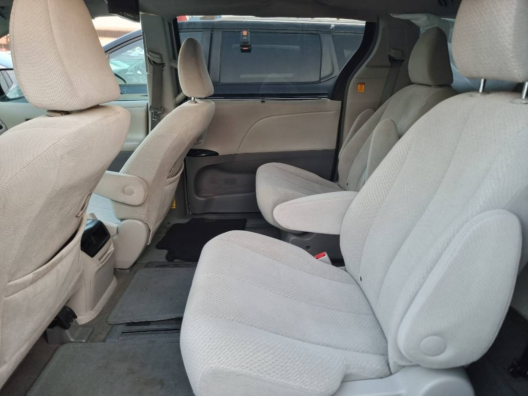 2012 TOYOTA SIENNA — 202929 Miles — Lot 215487 — Ind. 12 - Marhaba Auctions Used Cars - Image 7