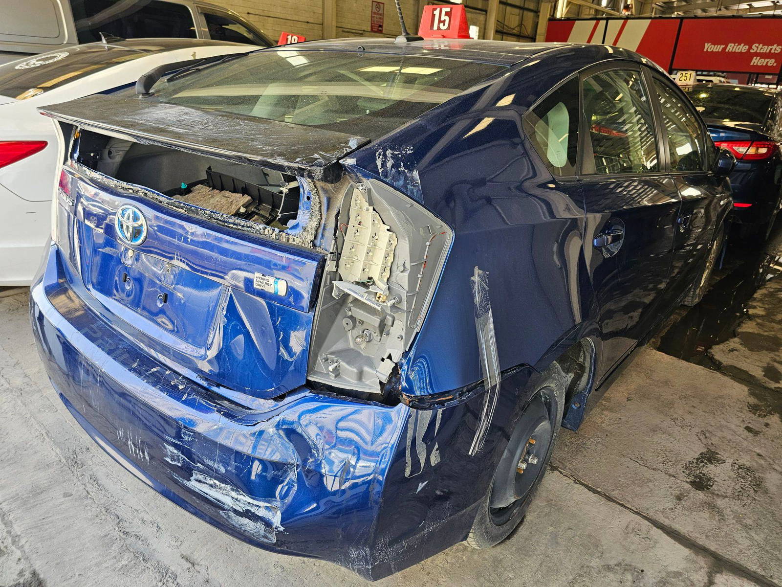 2010 TOYOTA PRIUS — 225057 Miles — Lot XA0174877 — Main - Marhaba Auctions Used Cars - Image 5