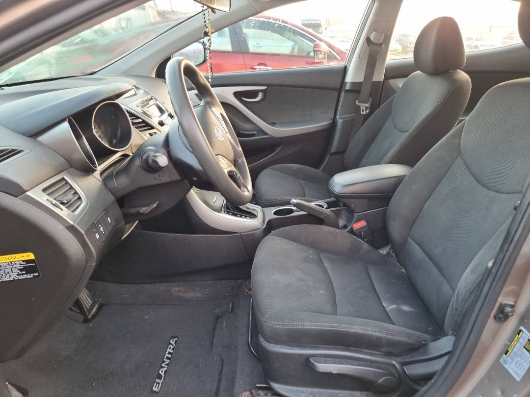 2015 HYUNDAI ELANTRA — 175065 KM — Lot 215487 — Ind. 12 - Marhaba Auctions Used Cars - Image 8