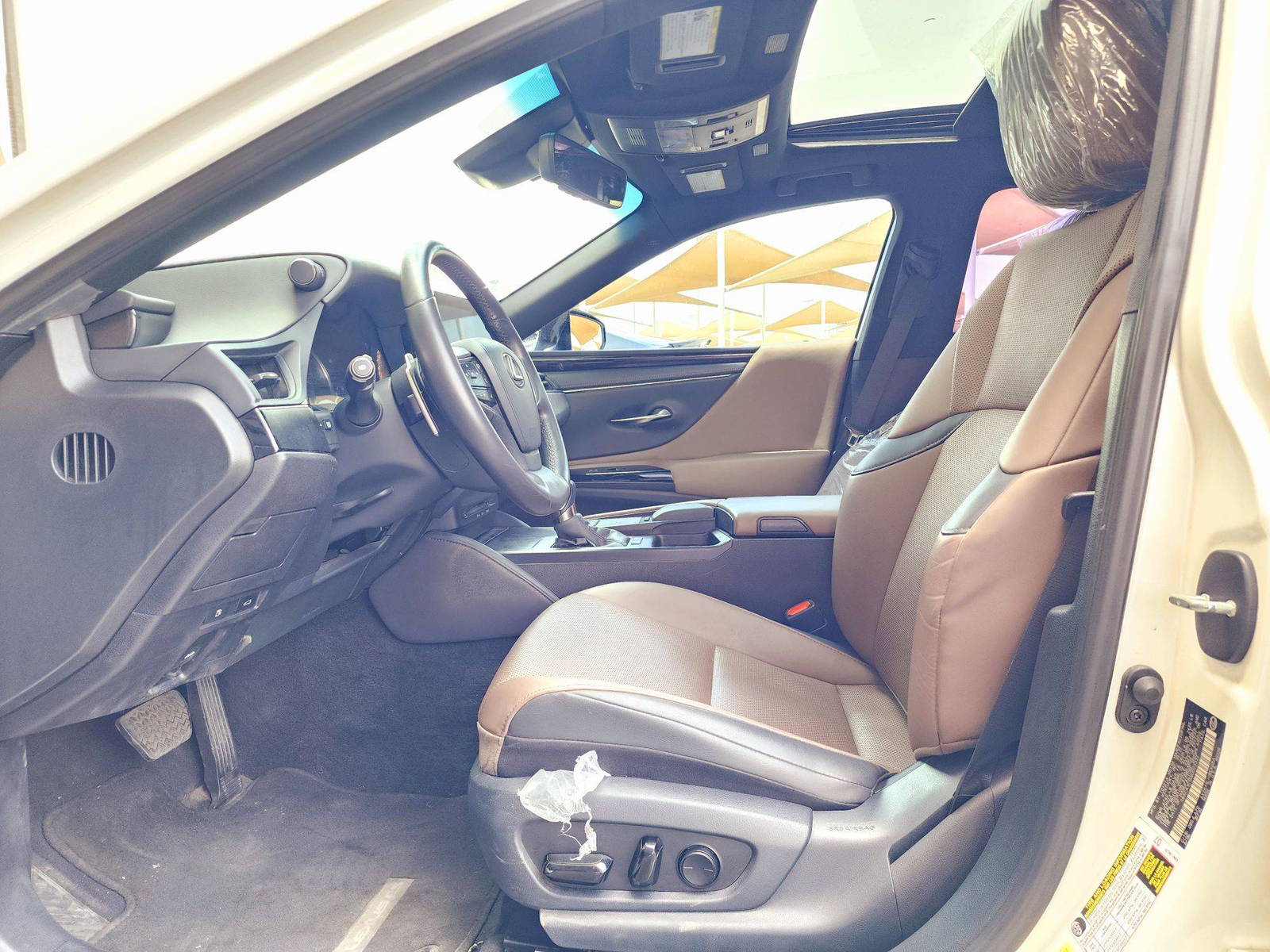 LEXUS ES 300H 2022 - Marhaba Auction Used Cars - Image 9