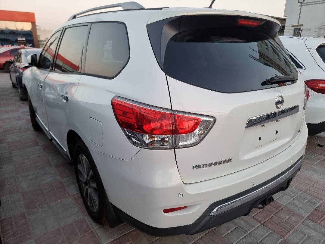 2013 NISSAN PATHFINDER — 136158 Miles — Lot 589985 - Marhaba Auctions Used Cars - Image 4
