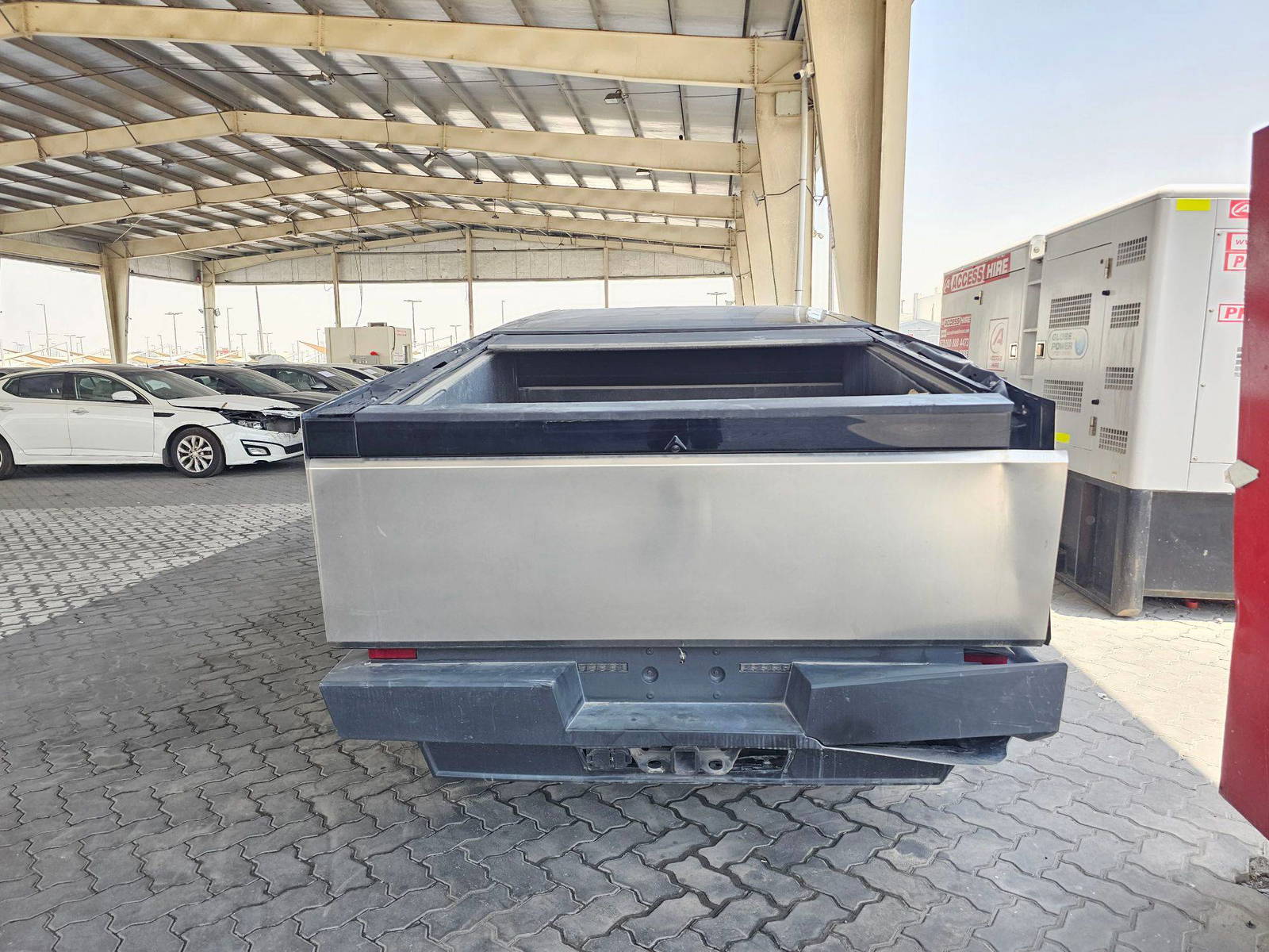 2024 TESLA CYBERTRUCK — 2869 Miles — Lot A013484 — Souq - Marhaba Auctions Used Cars - Image 7