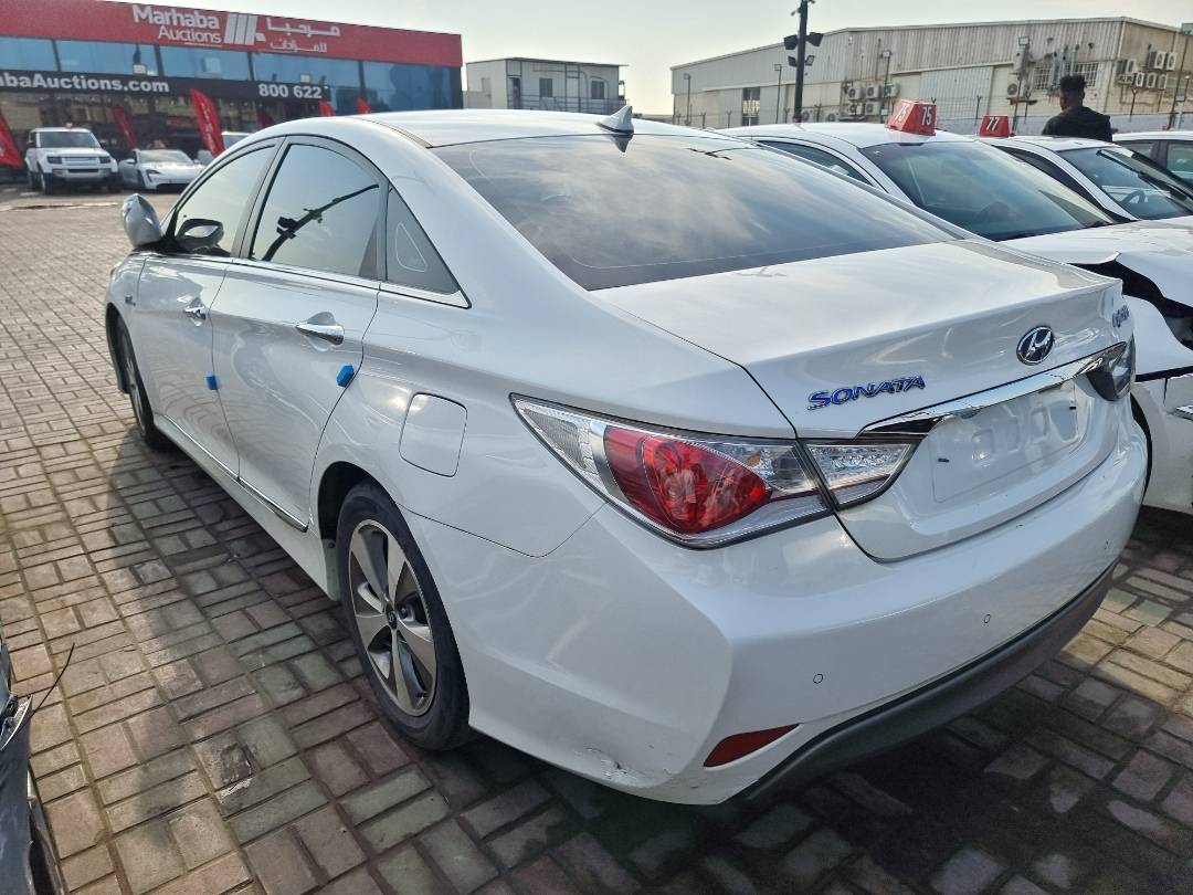 HYUNDAI SONATA 2012 - Marhaba Auction Used Cars - Image 5