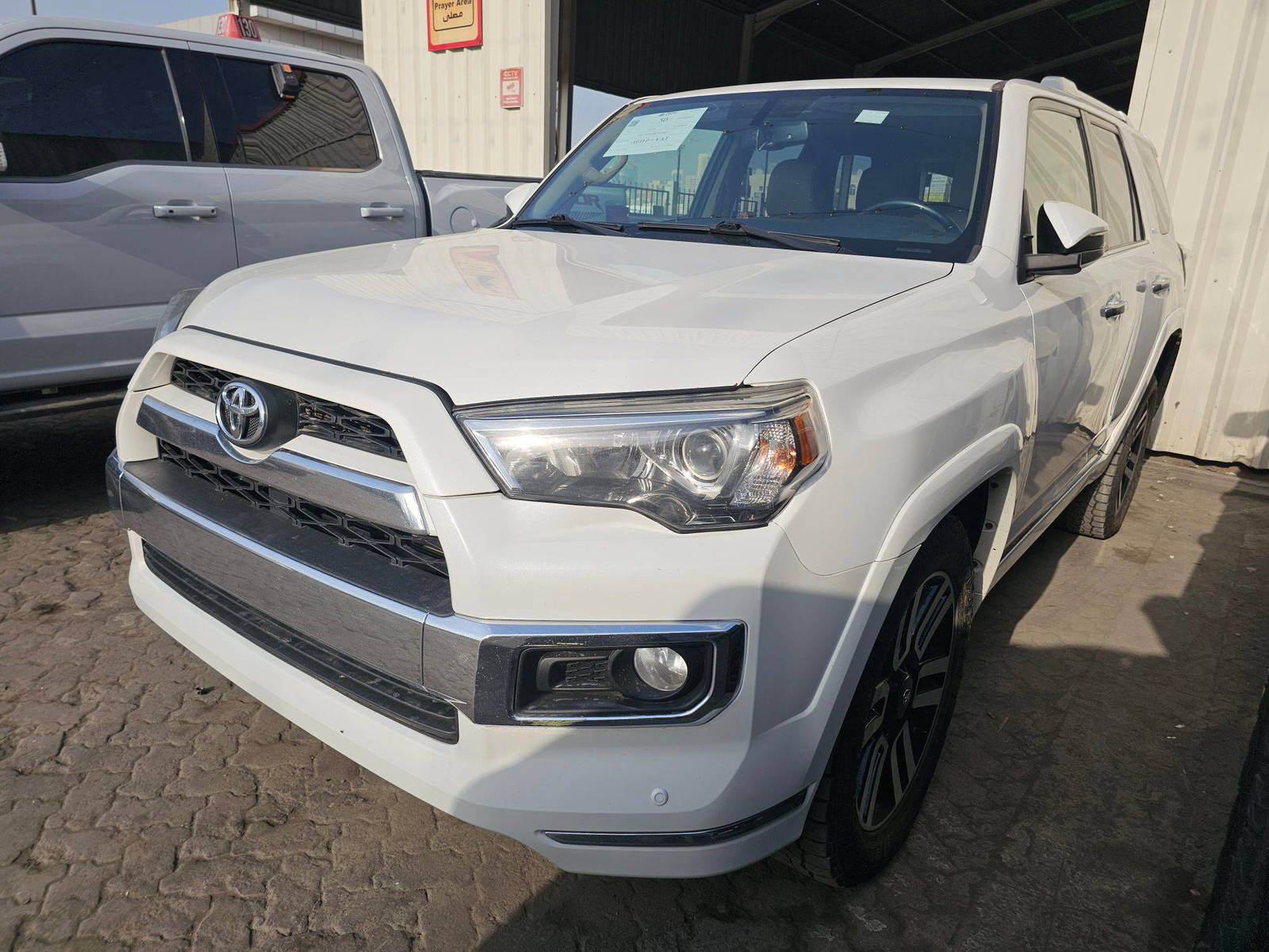 TOYOTA 4RUNNER SR5 2015 - Marhaba Auction Used Cars - Image 3