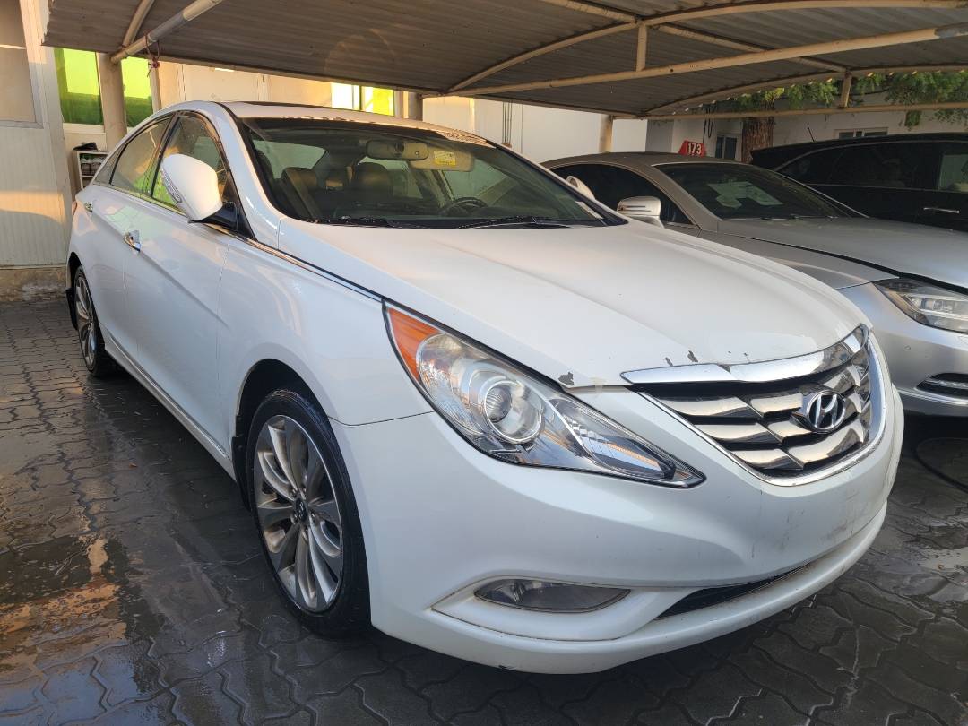 2011 HYUNDAI SONATA — 199388 Miles — Lot H202464 — Main - Marhaba Auctions Used Cars - Image 4