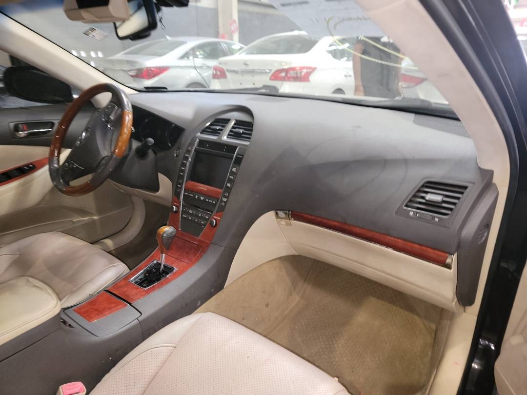 2010 LEXUS ES 350 — 140757 Miles — Lot 76099093 - Marhaba Auctions Used Cars - Image 6