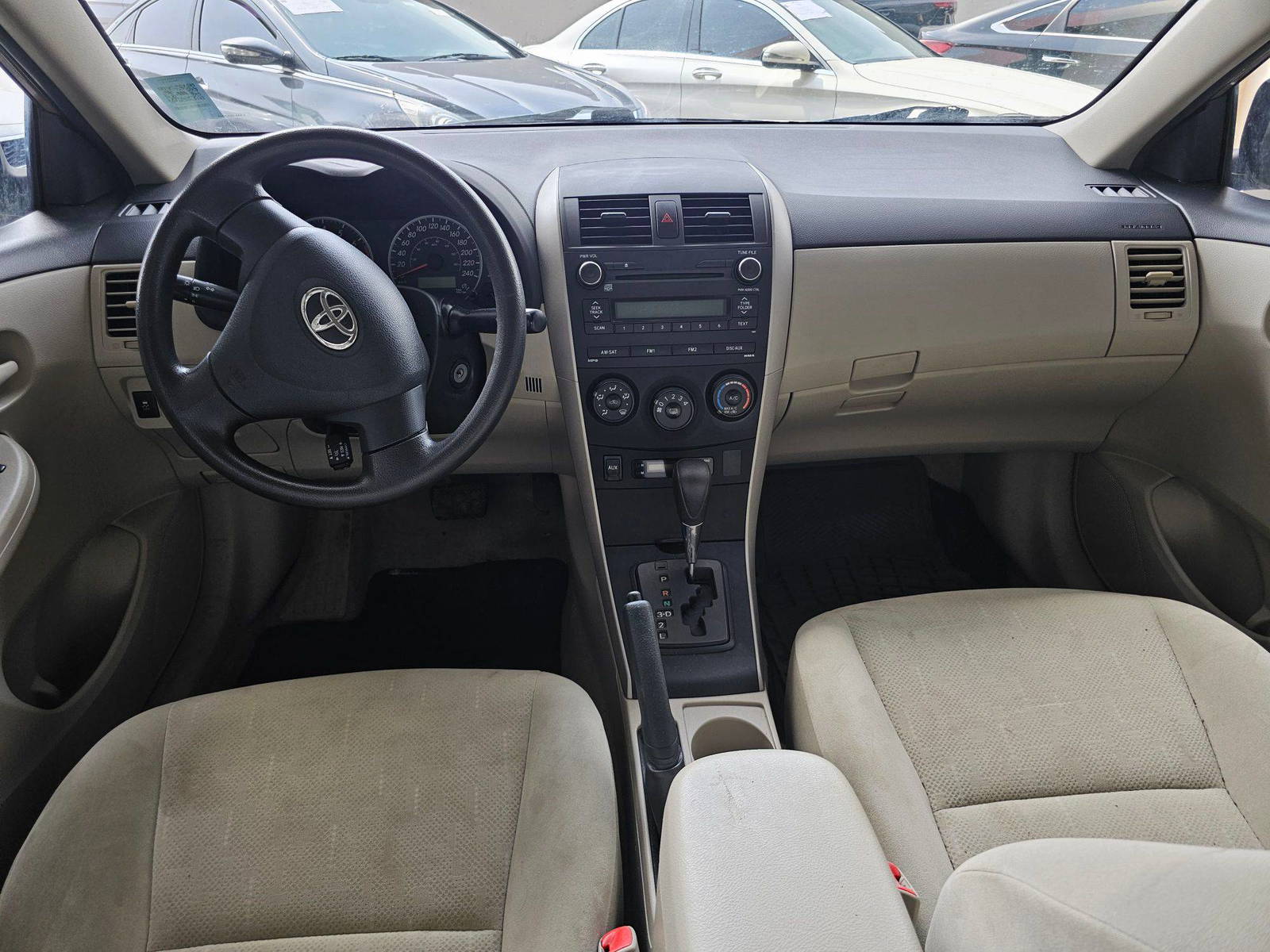 2011 TOYOTA COROLLA — 132051 KM — Lot 558512 — Souq - Marhaba Auctions Used Cars - Image 7