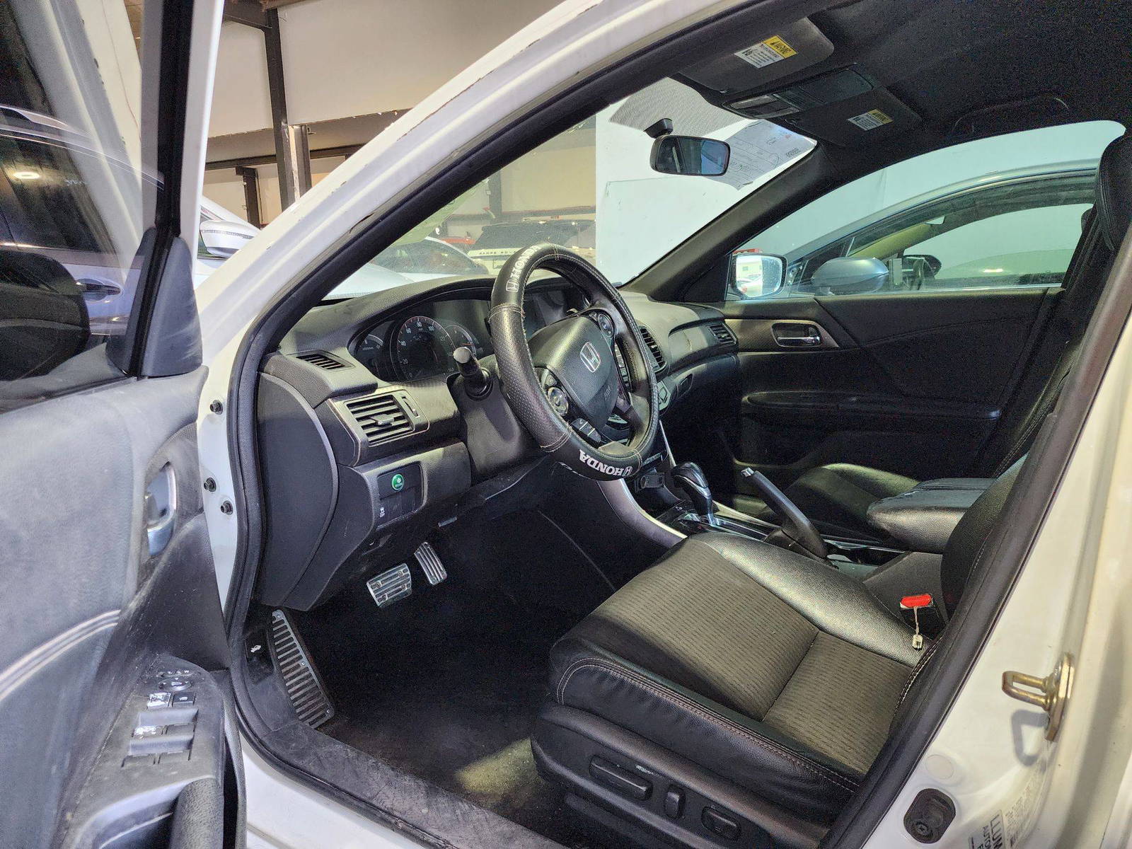 2016 HONDA ACCORD — 162007 Miles — Lot GA113913 — Souq - Marhaba Auctions Used Cars - Image 9