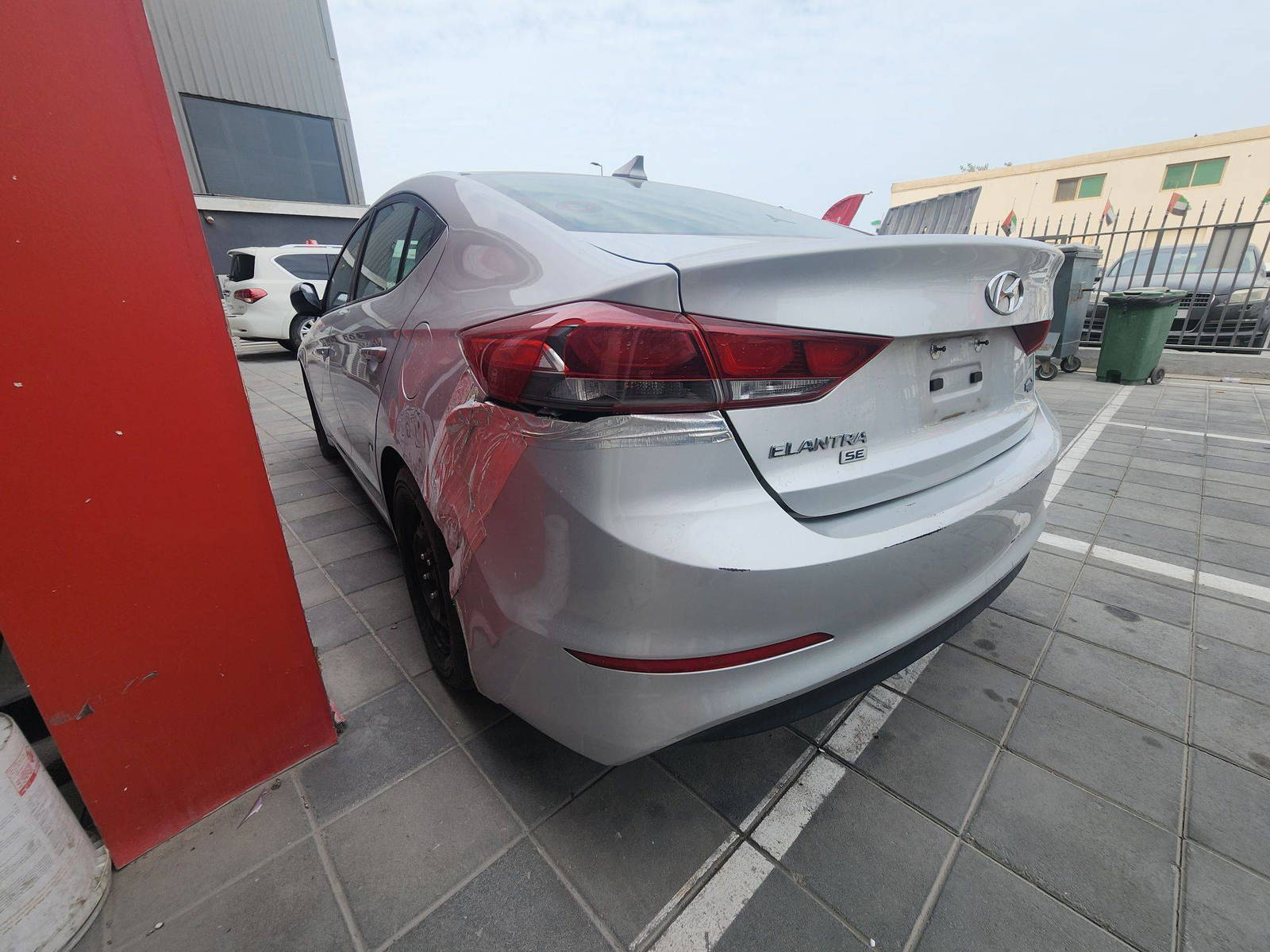 HYUNDAI ELANTRA 2017 - Marhaba Auction Used Cars - Image 4