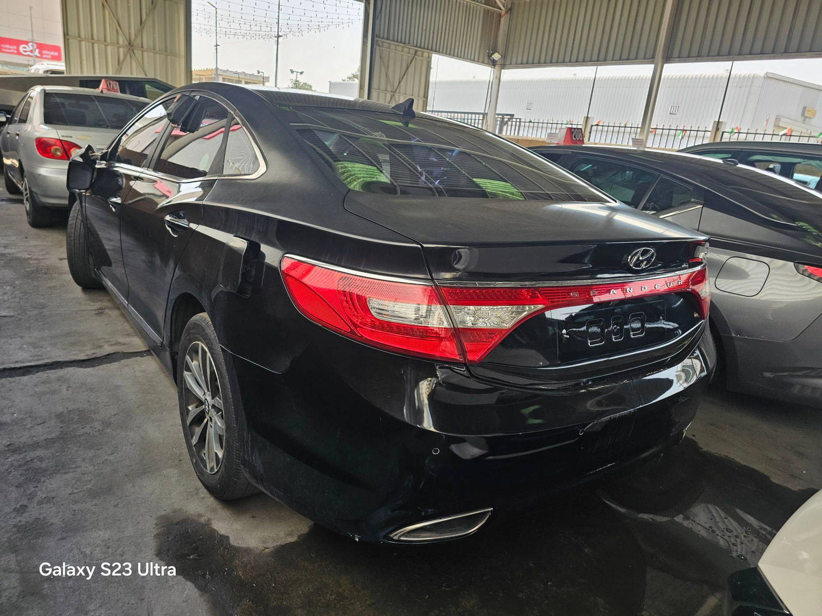 2011 HYUNDAI GRANDEUR — 267772 KM — Lot BBA063899 — Main - Marhaba Auctions Used Cars - Image 6