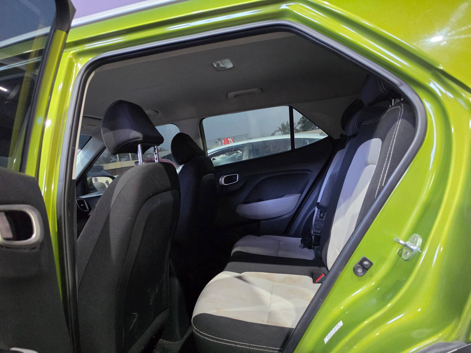 2020 HYUNDAI VENUE SEL — 113616 Miles — Lot U027730 - Marhaba Auctions Used Cars - Image 8