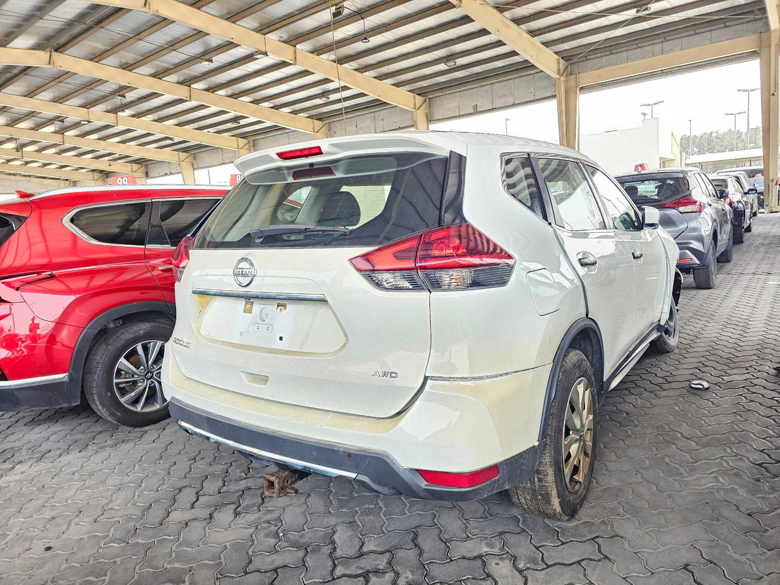 2017 NISSAN ROGUE — 190216 Miles — Lot V1HP533572 — Souq - Marhaba Auctions Used Cars - Image 3
