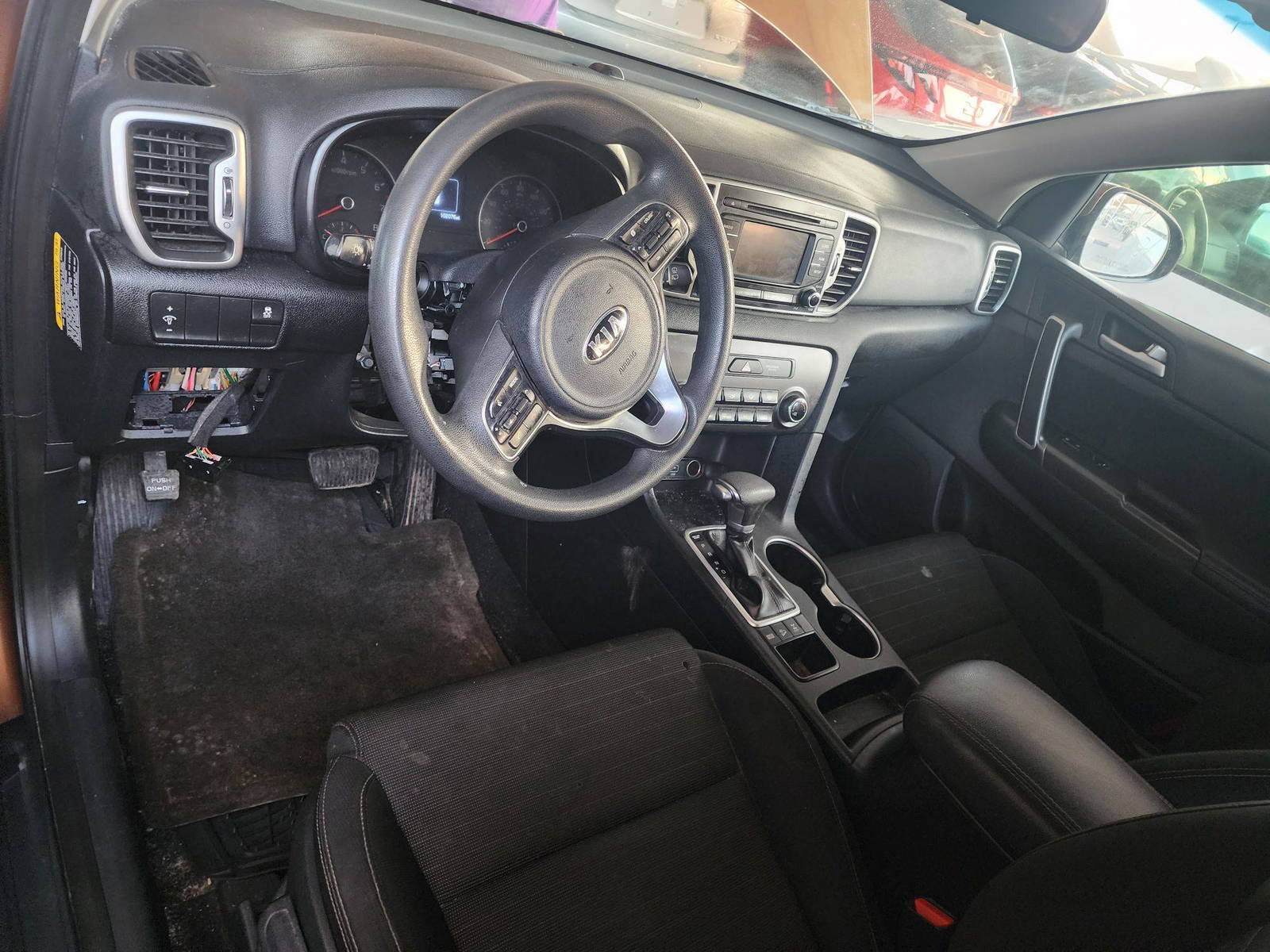 2018 KIA SPORTAGE — 102076 Miles — Lot 37819013 - Marhaba Auctions Used Cars - Image 4