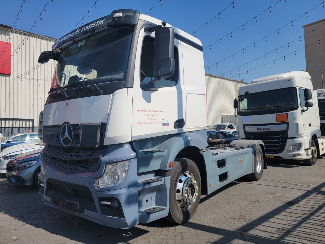 2018 MERCEDES BENZ ACTROS 1840 — 940235 KM — Lot B000616 — Main - Marhaba Auctions Used Cars - Image 3