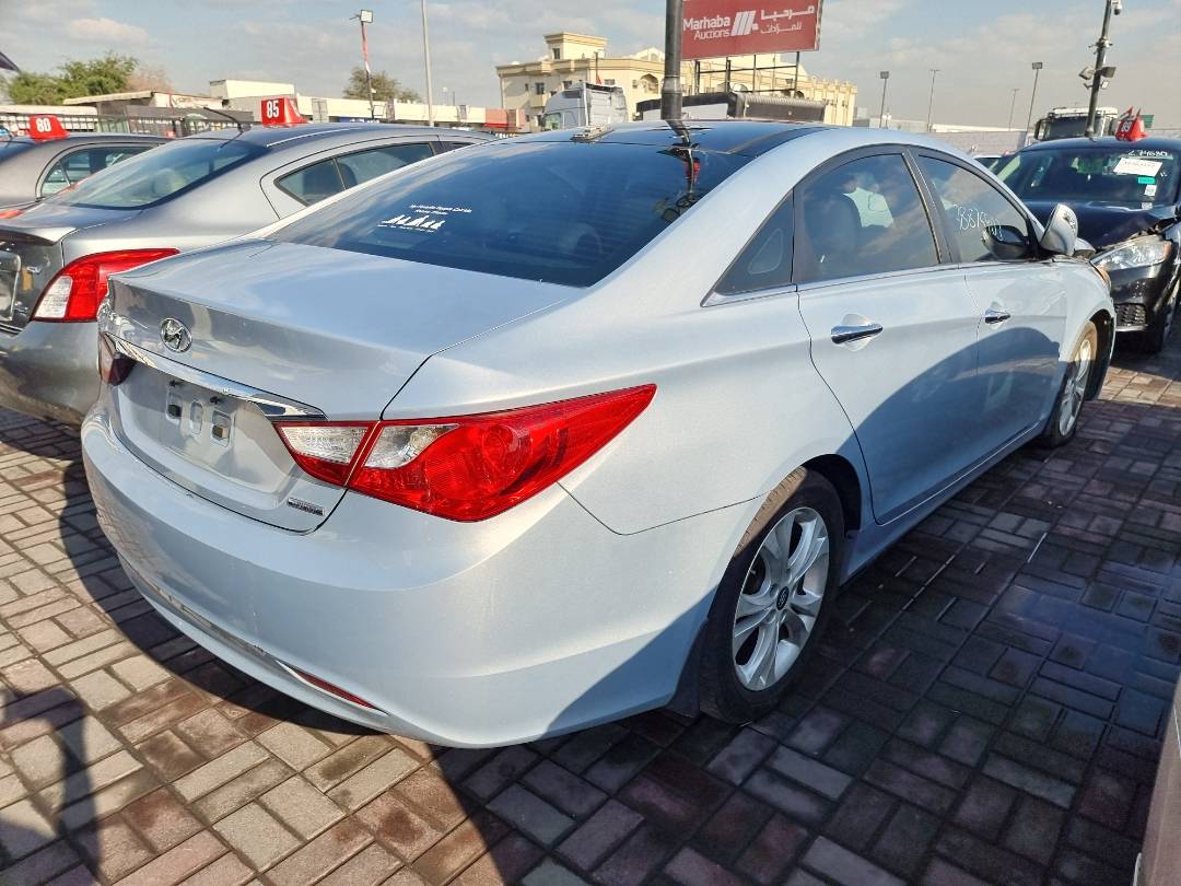 2013 HYUNDAI SONATA — 85514 Miles — Lot 215478 — Ind. 12 - Marhaba Auctions Used Cars - Image 4
