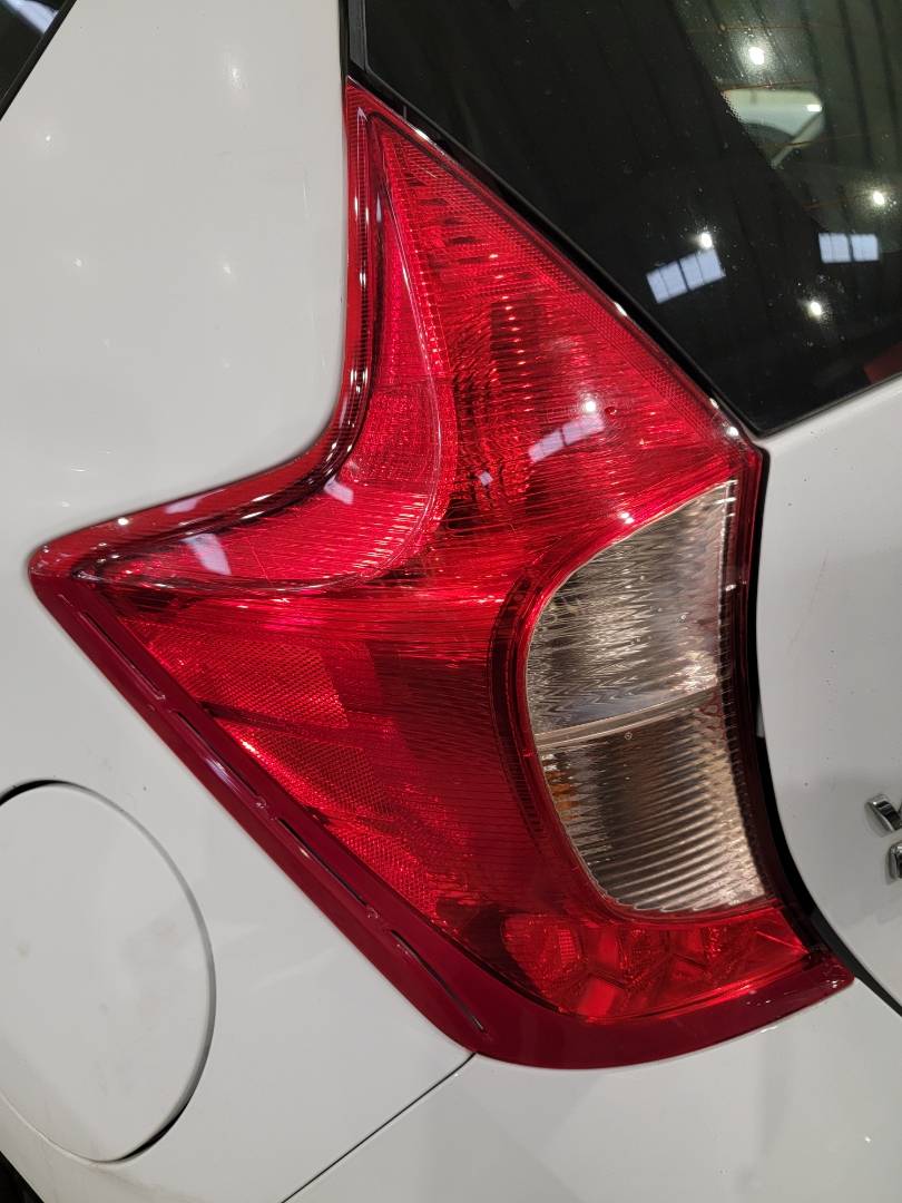 2015 NISSAN VERSA NOTE — 142228 Miles — Lot FL404155 - Marhaba Auctions Used Cars - Image 10