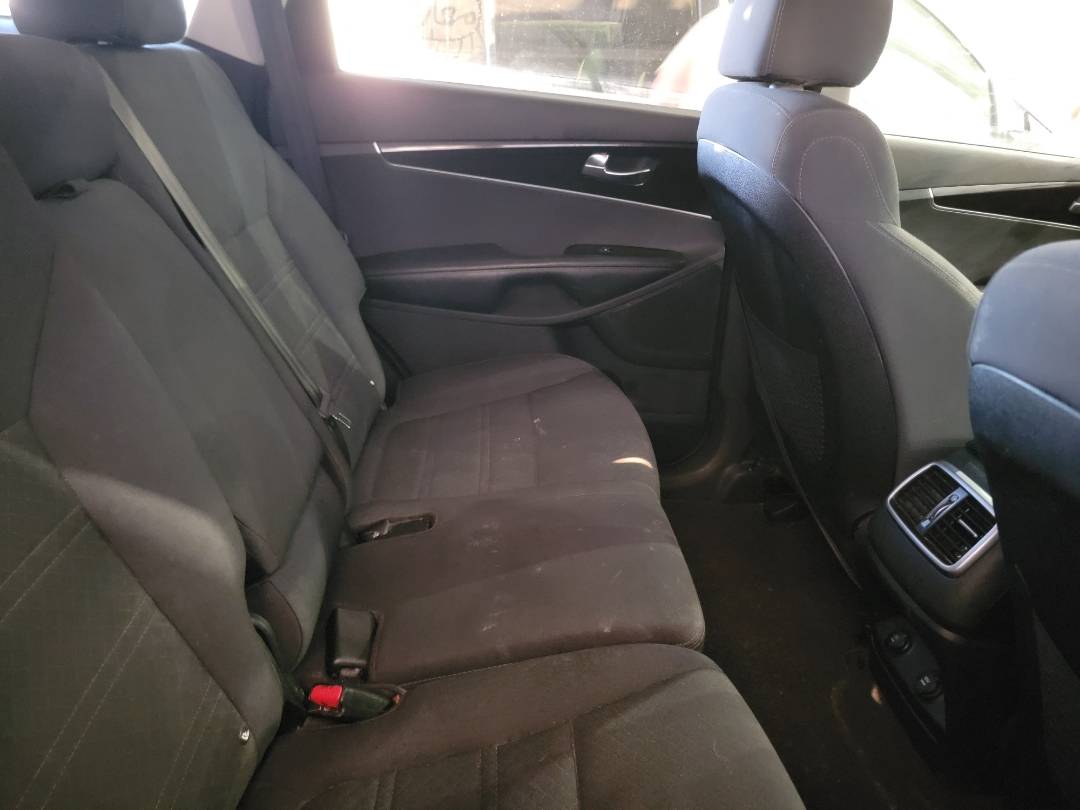 2019 KIA SORENTO — 105734 Miles — Lot 72560563 - Marhaba Auctions Used Cars - Image 9
