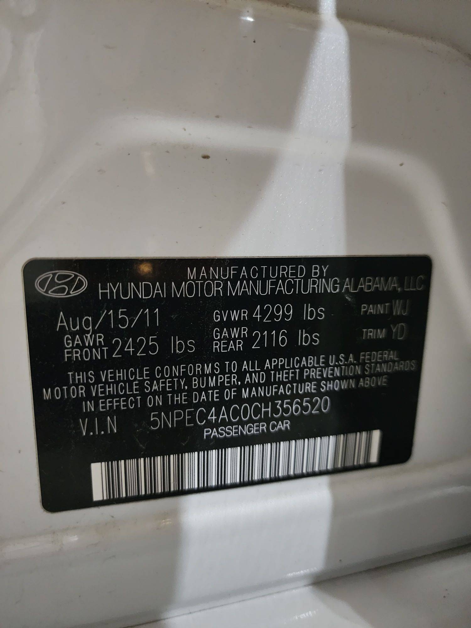 2012 HYUNDAI SONATA — 186358 Miles — Lot 42247788 — Al Quoz - Marhaba Auctions Used Cars - Image 11