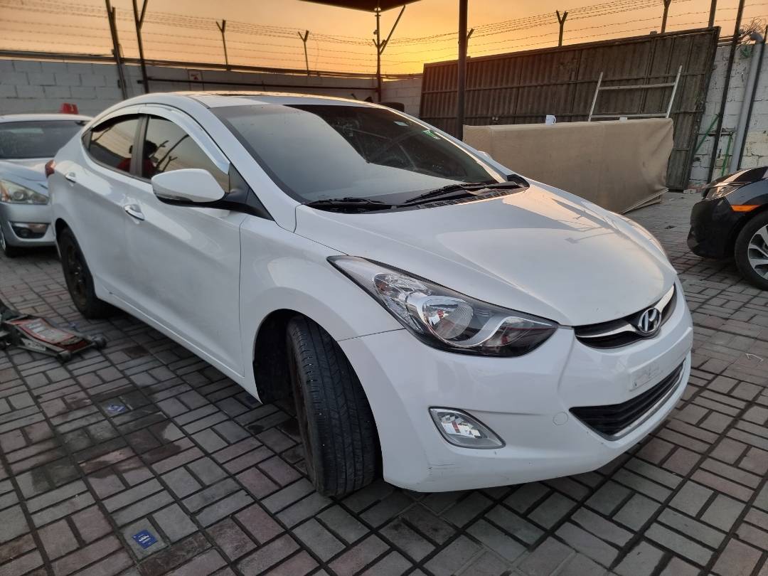 2012 HYUNDAI AVANTE — 116651 KM — Lot 215487 — Ind. 12 - Marhaba Auctions Used Cars - Image 3