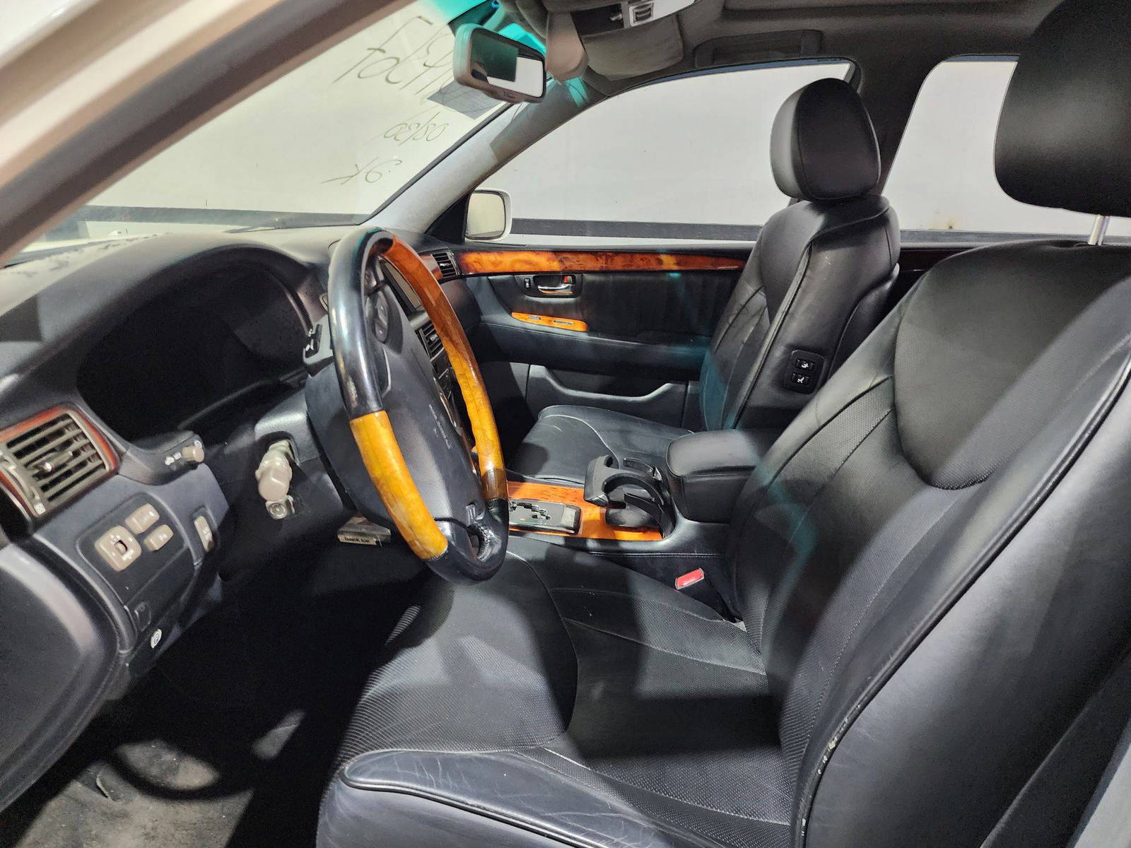 2005 LEXUS LS 430 — 169689 Miles — Lot 14367 — Main - Marhaba Auctions Used Cars - Image 9