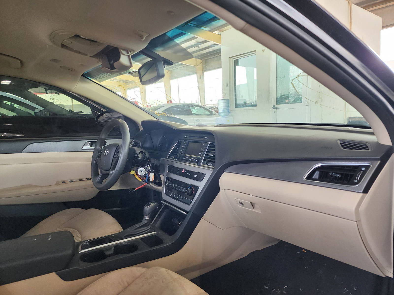 2015 HYUNDAI SONATA — 110753 Miles — Lot 74566153 — Ind. 12 - Marhaba Auctions Used Cars - Image 5