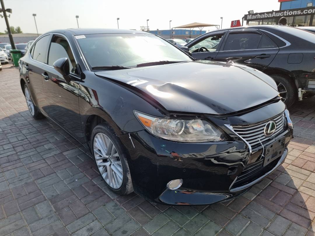 2013 LEXUS ES 350 — 135699 Miles — Lot 215478 — Ind. 12 - Marhaba Auctions Used Cars - Image 4