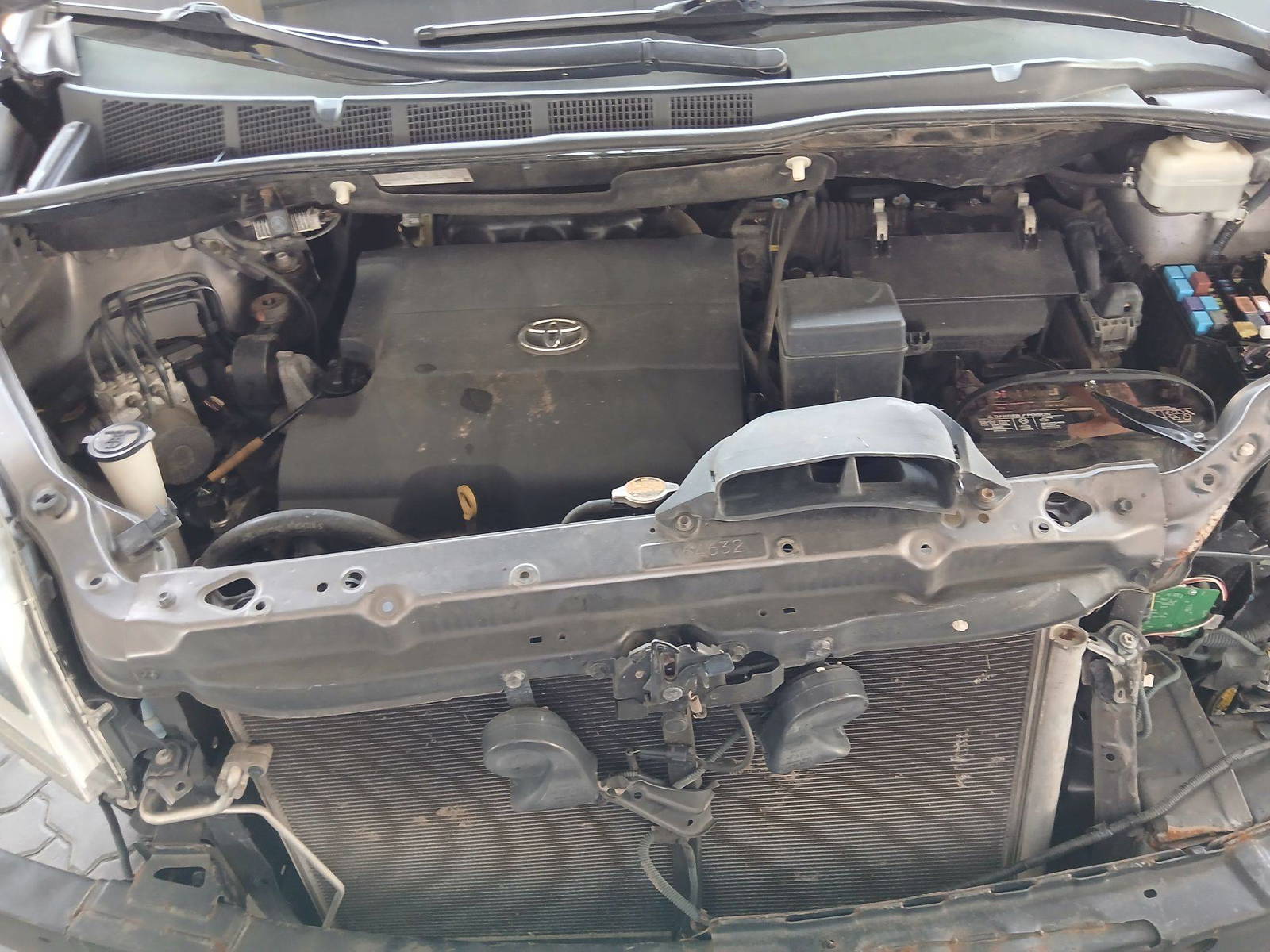 2015 TOYOTA SIENNA — 120066 Miles — Lot 099691 — Souq - Marhaba Auctions Used Cars - Image 12
