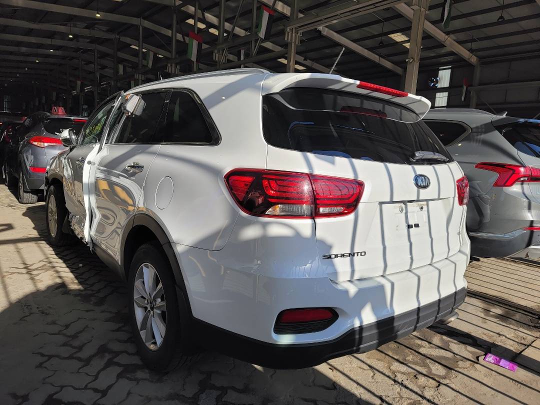 2020 KIA SORENTO — 70381 KM — Lot 09301 — Main - Marhaba Auctions Used Cars - Image 5