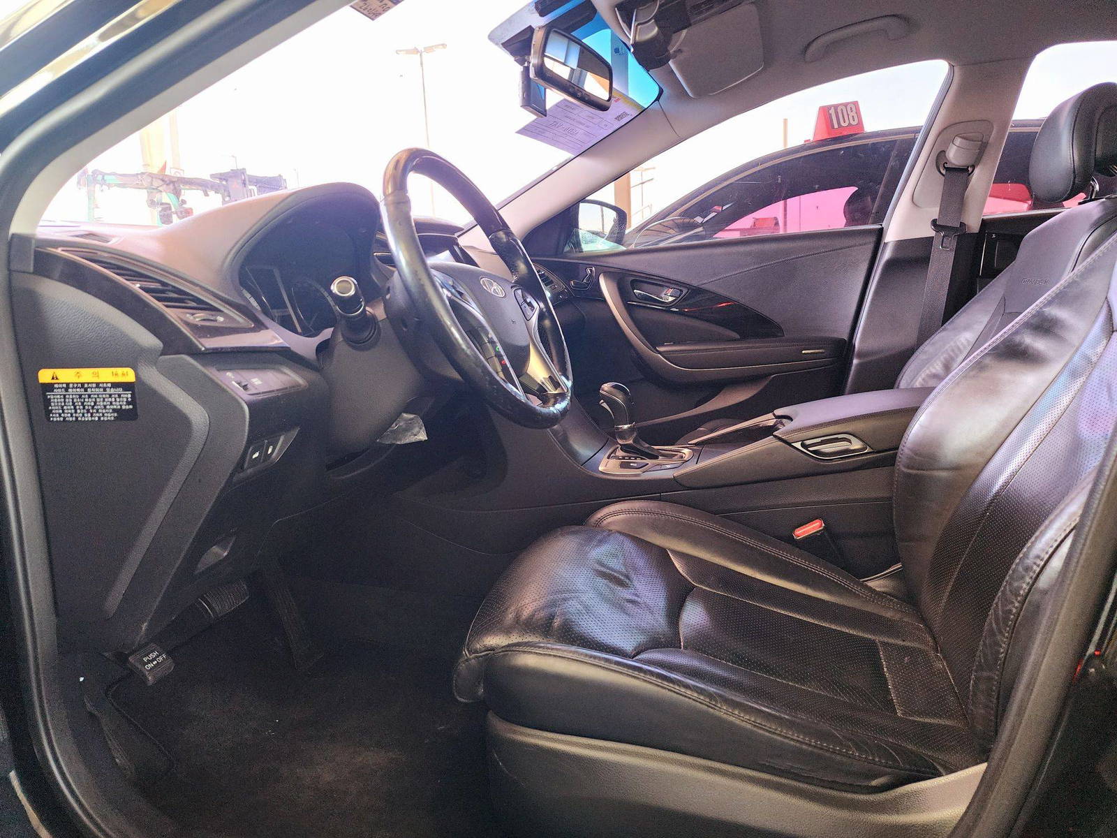 2014 HYUNDAI GRANDEUR — 260649 KM — Lot 387464 — Souq - Marhaba Auctions Used Cars - Image 8